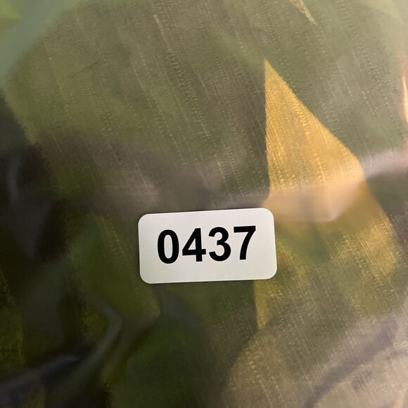 Tommy‎ Bahama Hawaiian Shirt Size XL Multicolor Floral 100% Silk Loop Collar - Picture 8 of 8